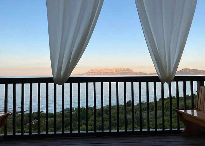 Appartamento In Costa Smeralda - Bilocale Sul Mare - Sea View